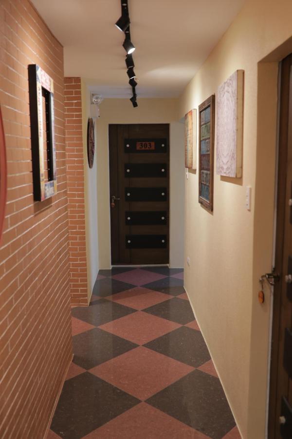 Cerca Hotel Balabag  Екстериор снимка